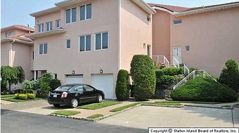 1st image of 21 Harbour Ct #21