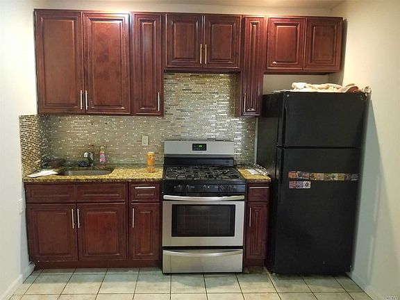 4th image of 182-35 Jamaica Ave #2B