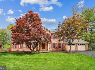 12806 Willow Glen Ct, Herndon, VA 20171