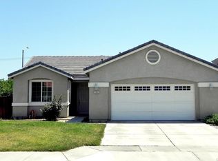 1042 Sun Up Cir, San Jacinto, CA 92582