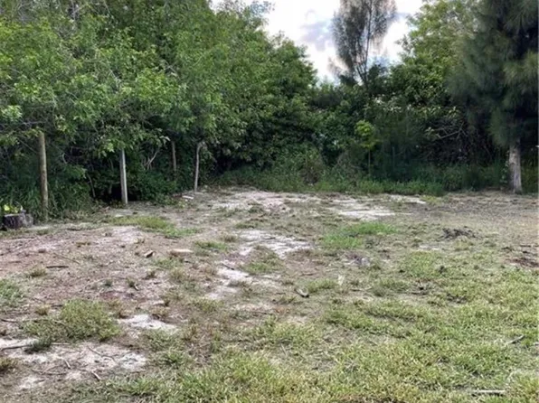 2432 42ND Street, Vero Beach, FL 32967