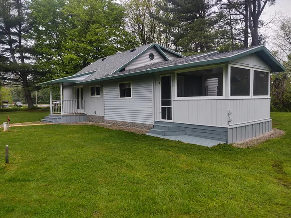 4006 S Chestnut Ave, Newaygo, MI 49337