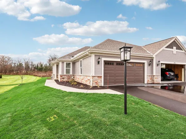 W204N17653 Laurel PLACE #501, Jackson, WI 53037