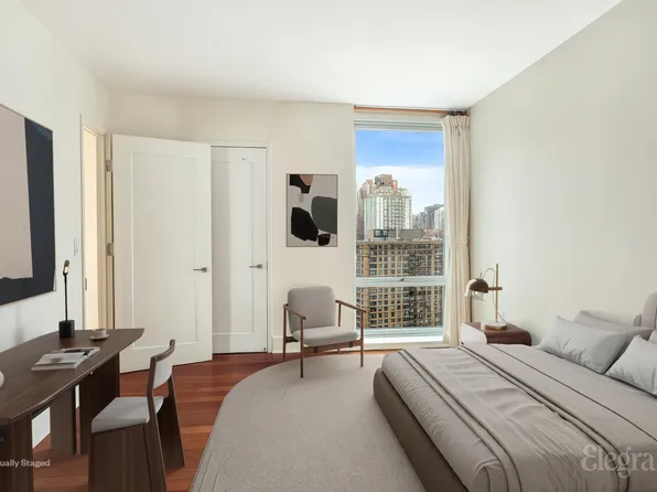 60 Riverside Boulevard image 5 of 12