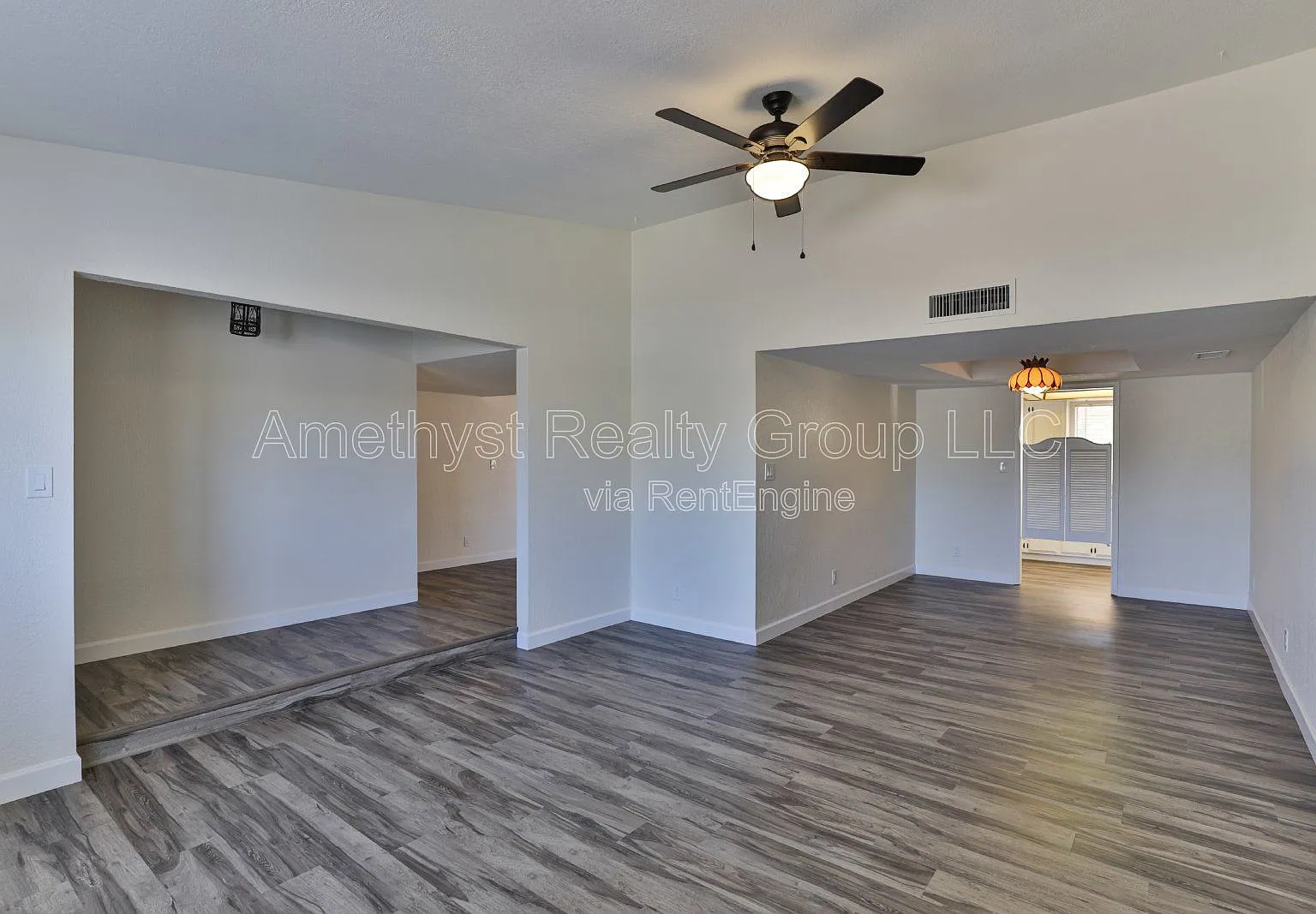3 bed, 2.0 bath, 1937 sqft, $1,995 — Photo 4