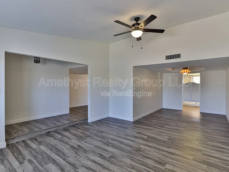 4419 W Shaw Butte Dr — Photo 4