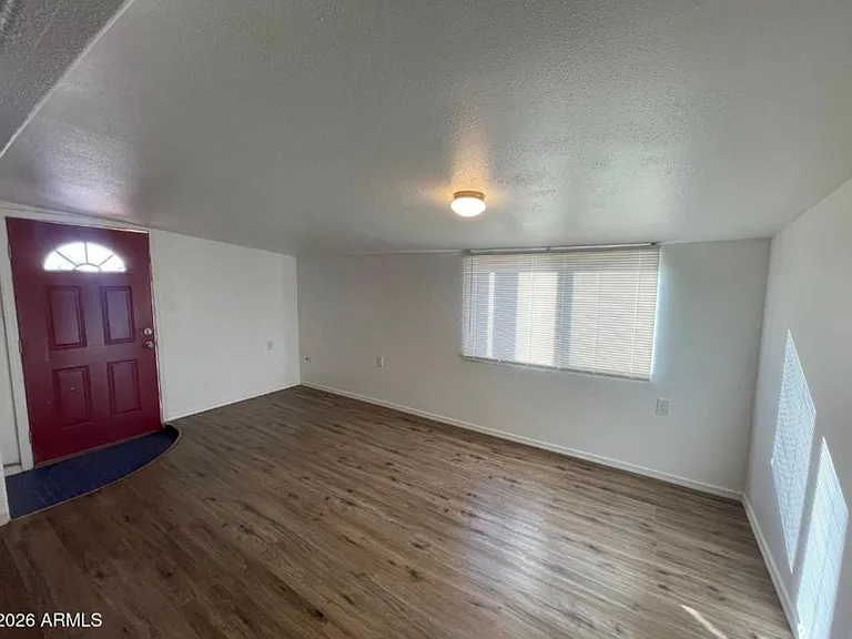 3722 N South Dakota Ave — Photo 4