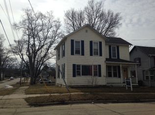 1604 W 3rd St, Dixon, IL 61021