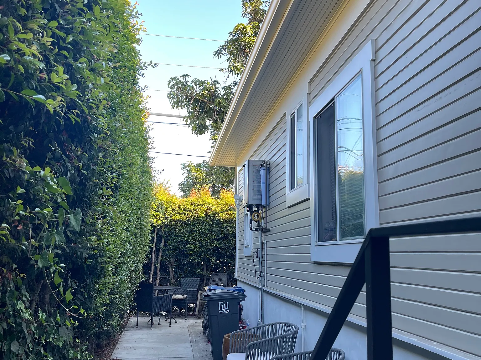 3 bed, 660 sqft, $4,800 — Photo 2