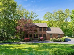 23 Sparrow Rd, Randolph, NJ 07869