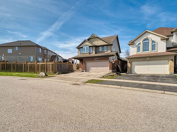 2nd image of 546 Maplewood Ln