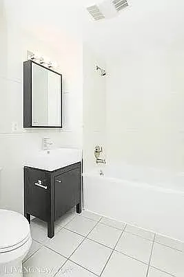 Rented by Living New York | media 7