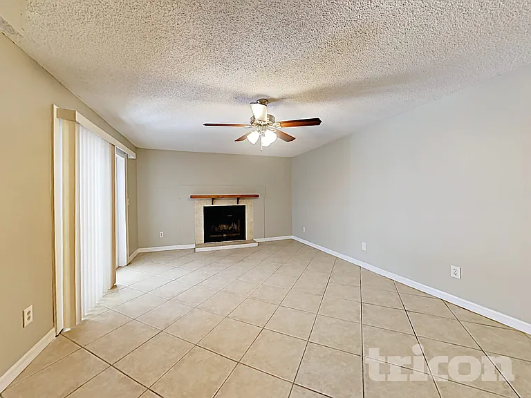 506 Emberwood Dr — Photo 5