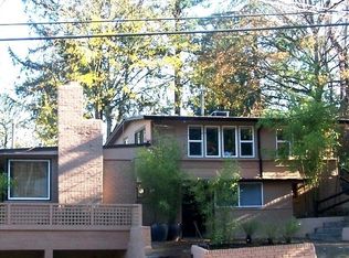 9136 SW Capitol Hwy UNIT 1, Portland, OR 97219