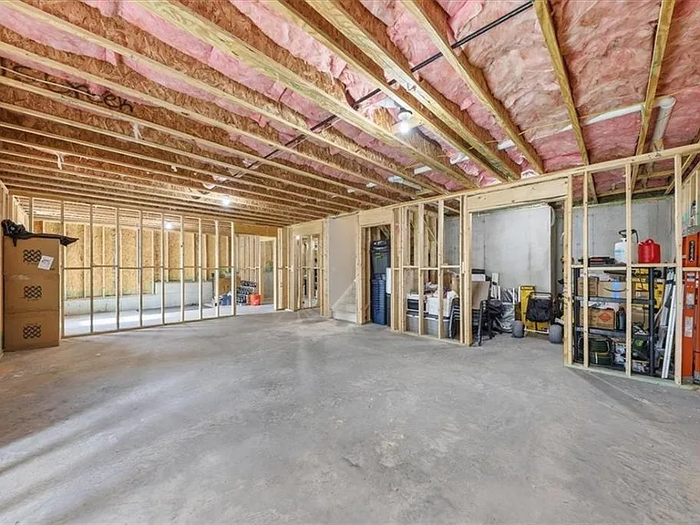 3939 Alderstone Dr — Photo 64