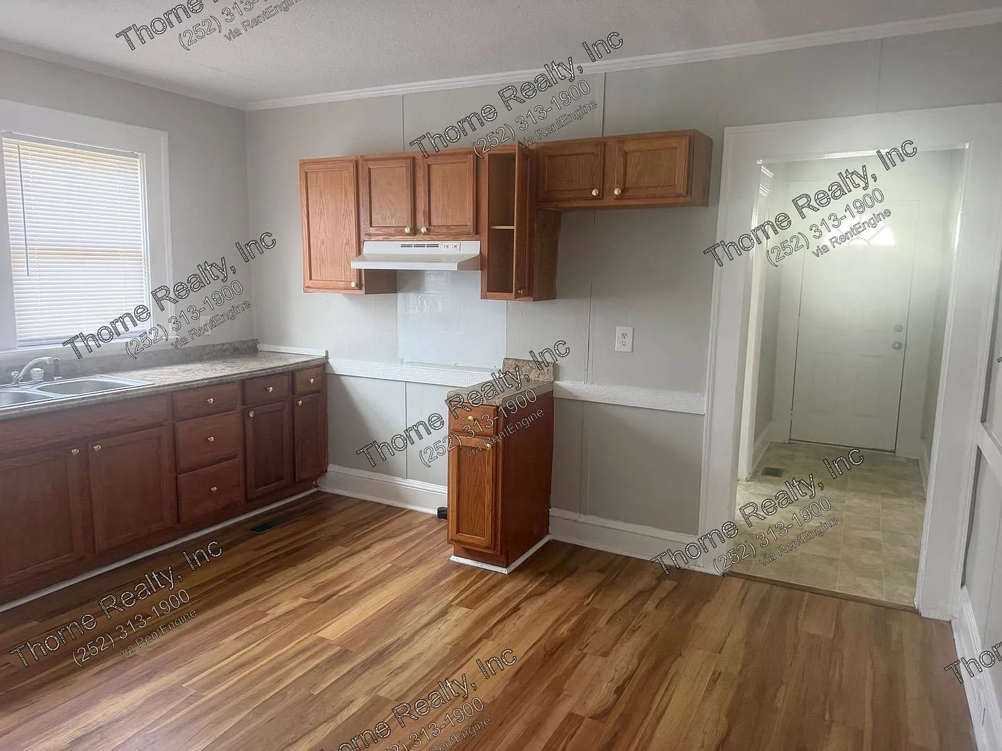 3 bed, 2.0 bath, 1344 sqft, $895 — Photo 2