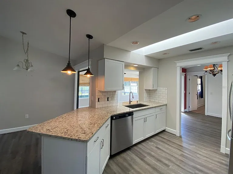 10123 Bay Ave #10123 — Photo 1