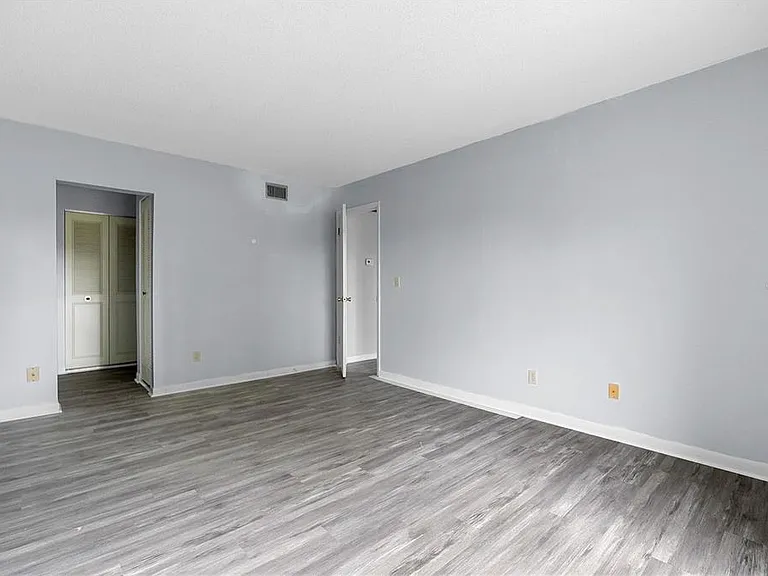 8203 Sun Spring Cir #62 — Photo 12