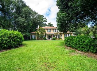 1704 Raeford Rd, Fayetteville, NC 28305