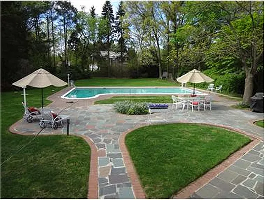 Rented by Douglas Elliman | media 10