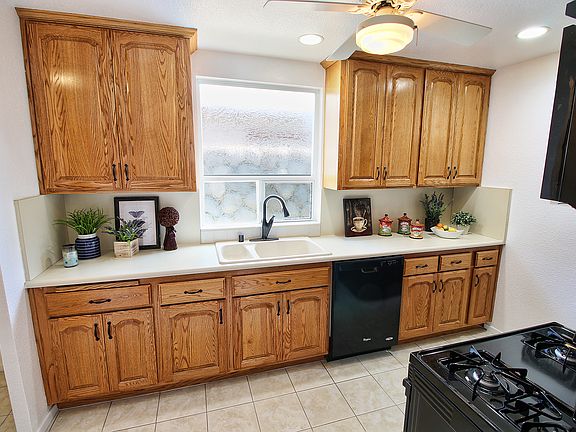 2nd image of 2817 W Chandler Blvd