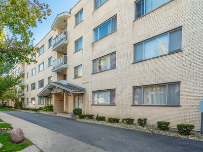 5251 Galitz St APT 209, Skokie, IL, 60077