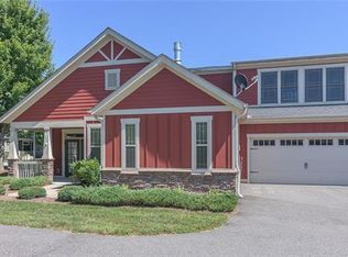 25 Brookstone Pl, Candler, NC 28715