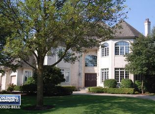 4 Seneca Ct, Burr Ridge, IL 60527