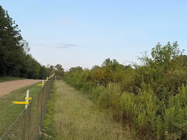 SW Jordan Dr, Smithdale, MS 39664