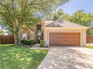 200 Branch Bnd, Euless, TX 76039