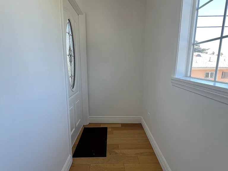 4412 Russell Ave — Photo 8