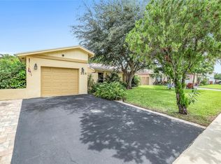 358 NW 40th Ter, Deerfield Beach, FL 33442
