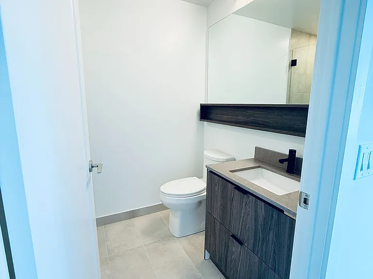 8888 Yonge St #902 — Photo 12