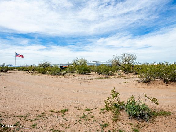 4th image of 15330 W Magee Rd