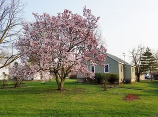 2323 Circle St, Crest Hill, IL 60403