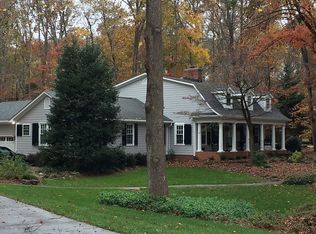 609 Stratfordshire Dr, Matthews, NC 28105