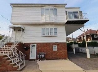 70 Pink St, Hackensack, NJ 07601