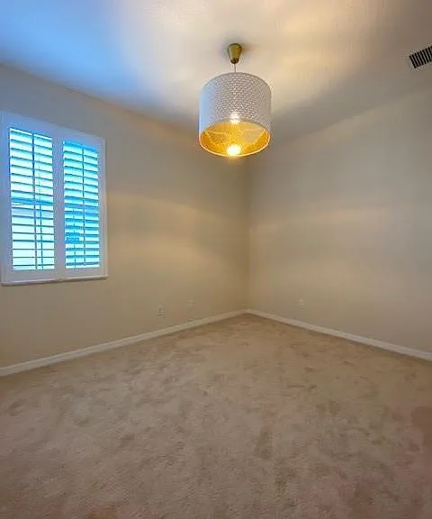 566 SW Glen Crest Way — Photo 12