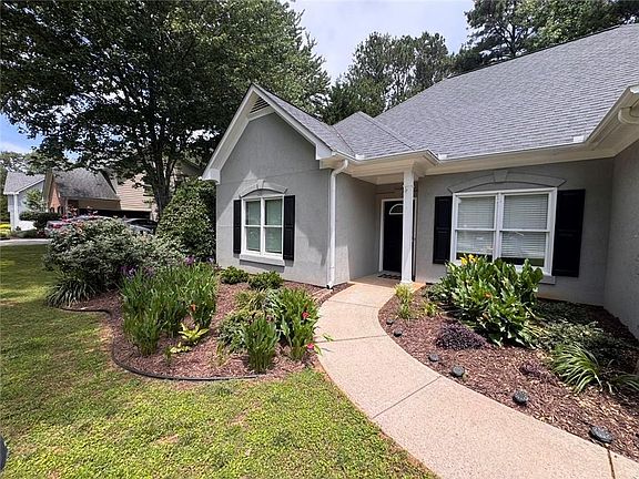 3rd image of 1515 Victoria Walk