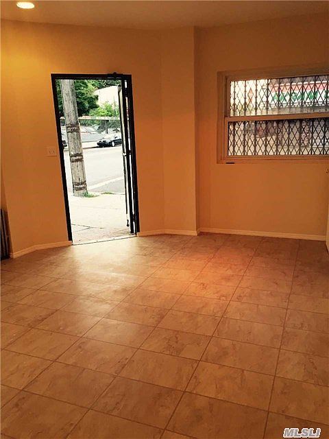 1st image of 11453 Farmers Blvd