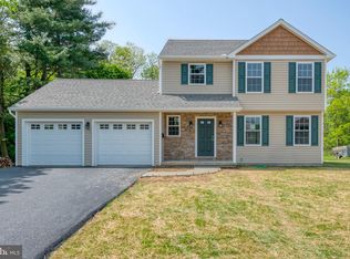 151 Cedar Ln, Reading, PA 19607