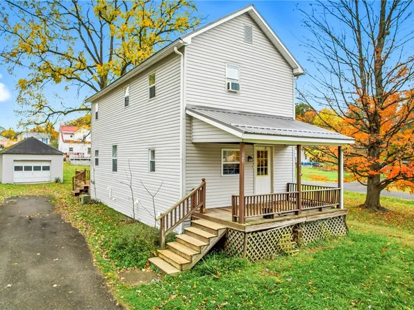 26 Mehard Ave, Greenville, PA 16125