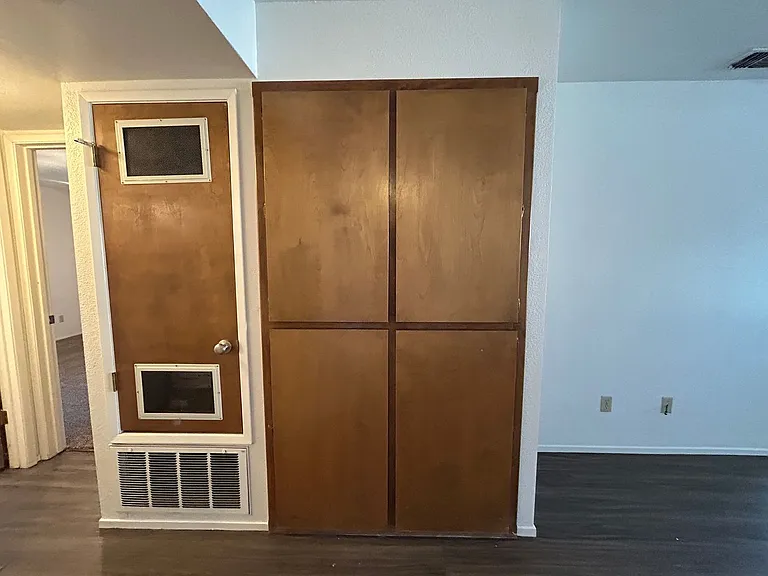 2 Lorayne Ct — Photo 9