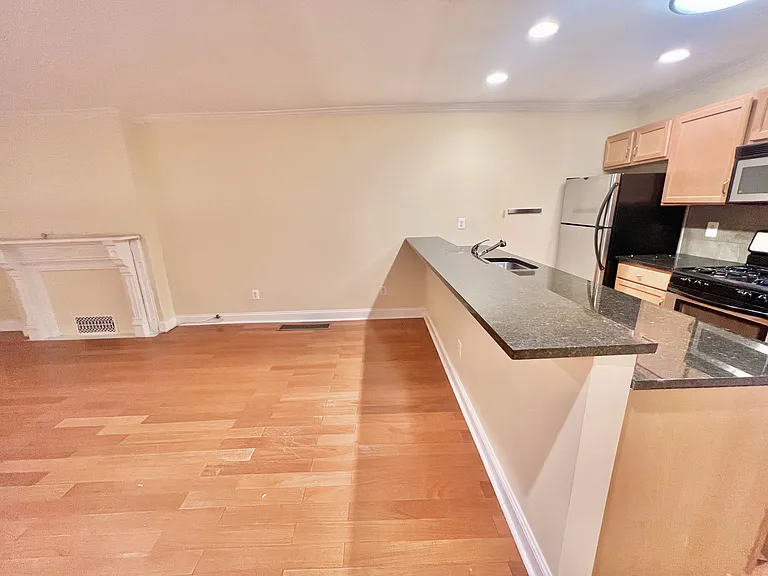 1526 Pine St #1B — Photo 26