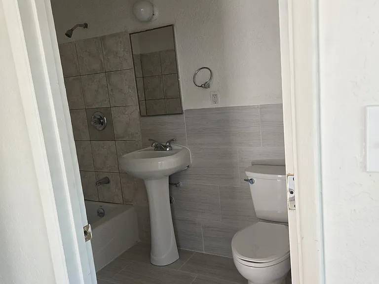 1235 W University Dr — Photo 2