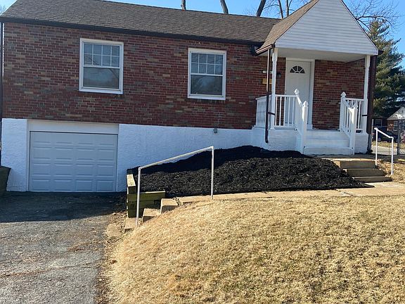 2nd image of 3658 Park Lawn Dr