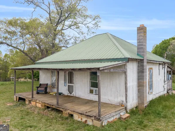 3133 Pea Ridge Rd, Cornelia, GA 30531