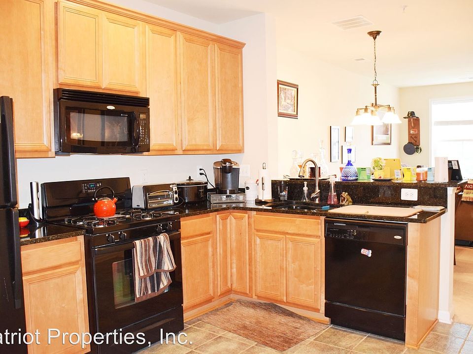 1st image of 19410 Diamond Lake Dr