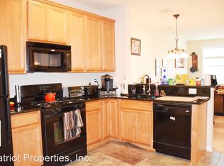 19410 Diamond Lake Dr, Leesburg, VA 20176