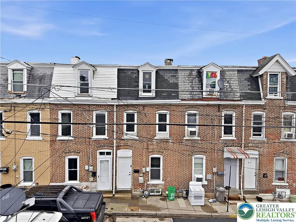 517 Elliger St photo 1
